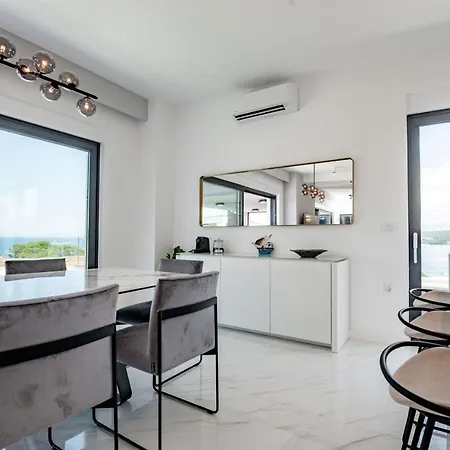 Luxury Penthouse Mia With Panoramic Sea View