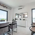 Luxury Penthouse Mia With Panoramic Sea View By Irundo