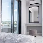 Luxury Penthouse Mia With Panoramic Sea View By Irundo