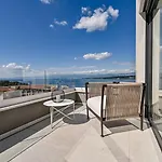 Luxury Penthouse Mia With Panoramic Sea View By Irundo *