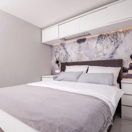 Apartment Luxury Penthouse Mia With Panoramic Sea View By Irundo