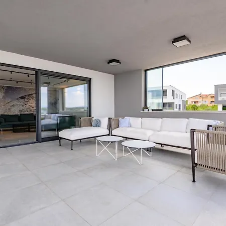 Luxury Penthouse Mia With Panoramic Sea View By Irundo Malinska